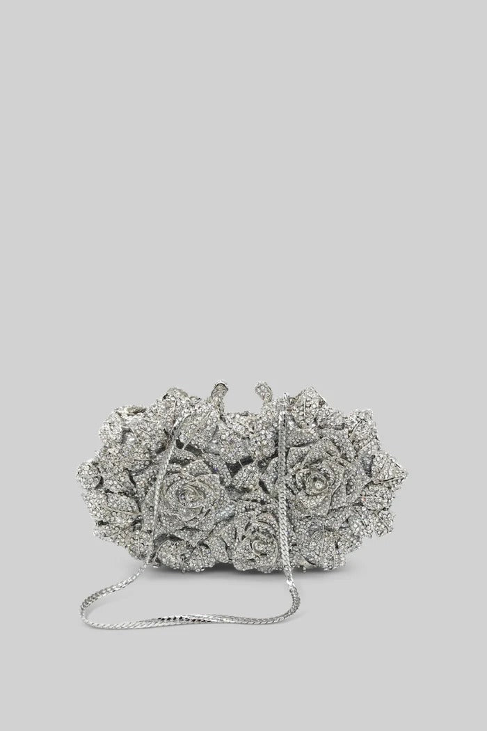 Bolsa clutch com enfeite de cristal